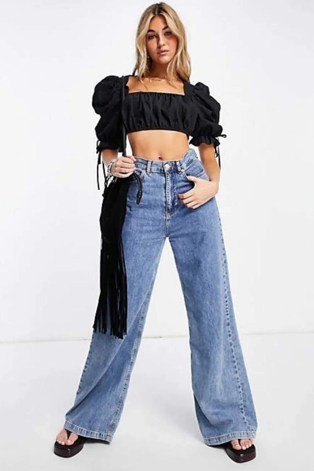 Cropped Puff Sleeve Top In Black