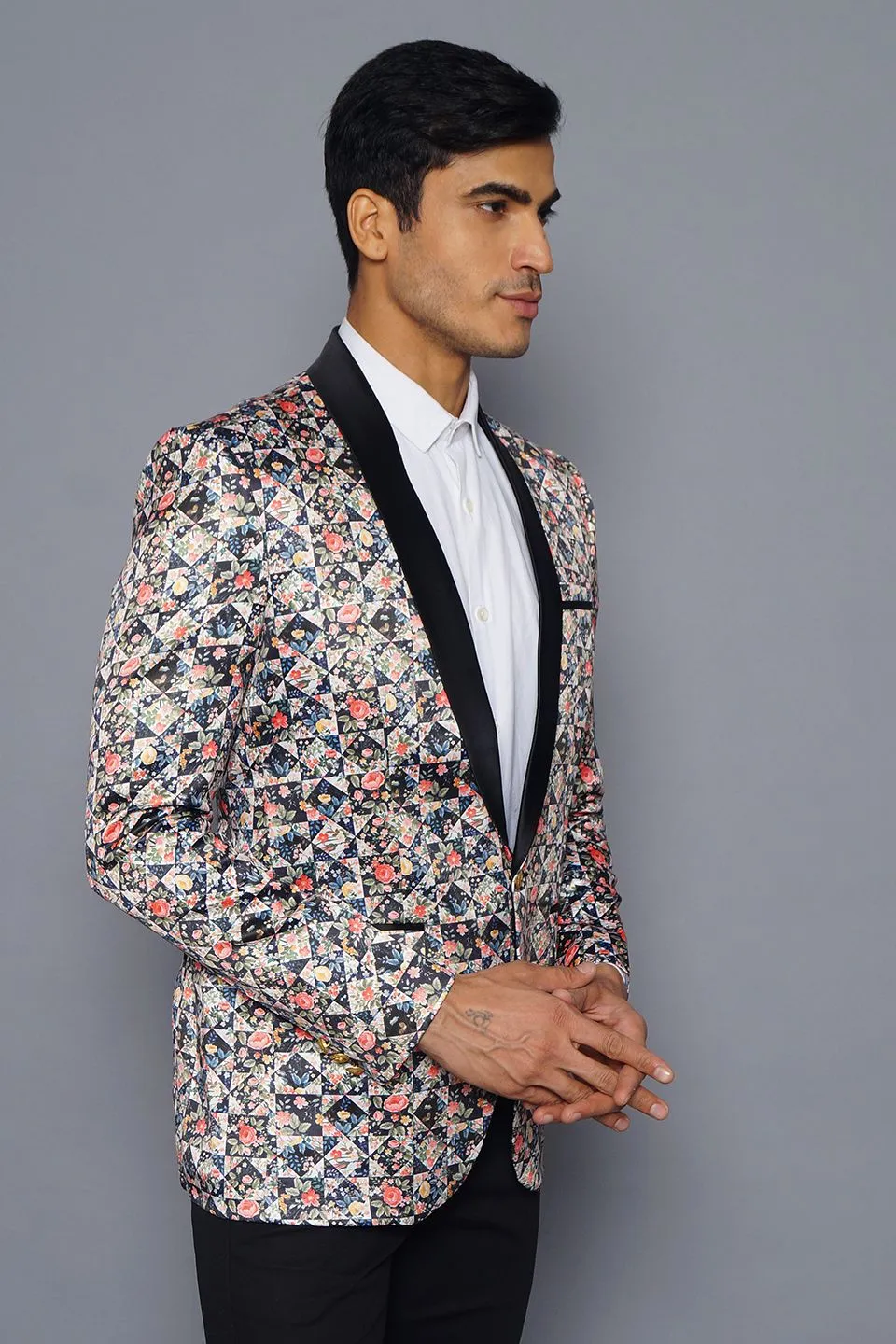 Polyester Fabric MulticolouRed Tuxedo
