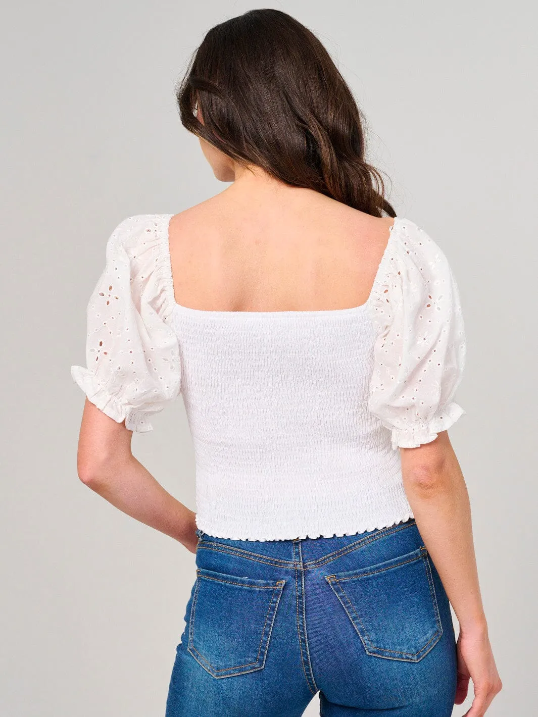 WOMEN'S SHORT EYELET SLEEVE SMOCK TOP