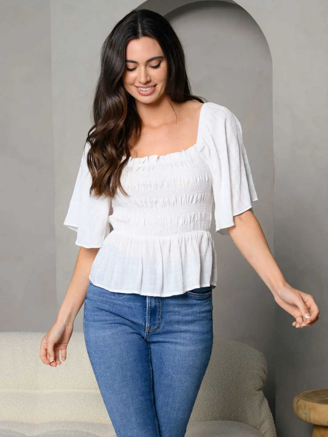 WOMEN'S SHORT SELEEVE RUFFLE SMOCK TOP