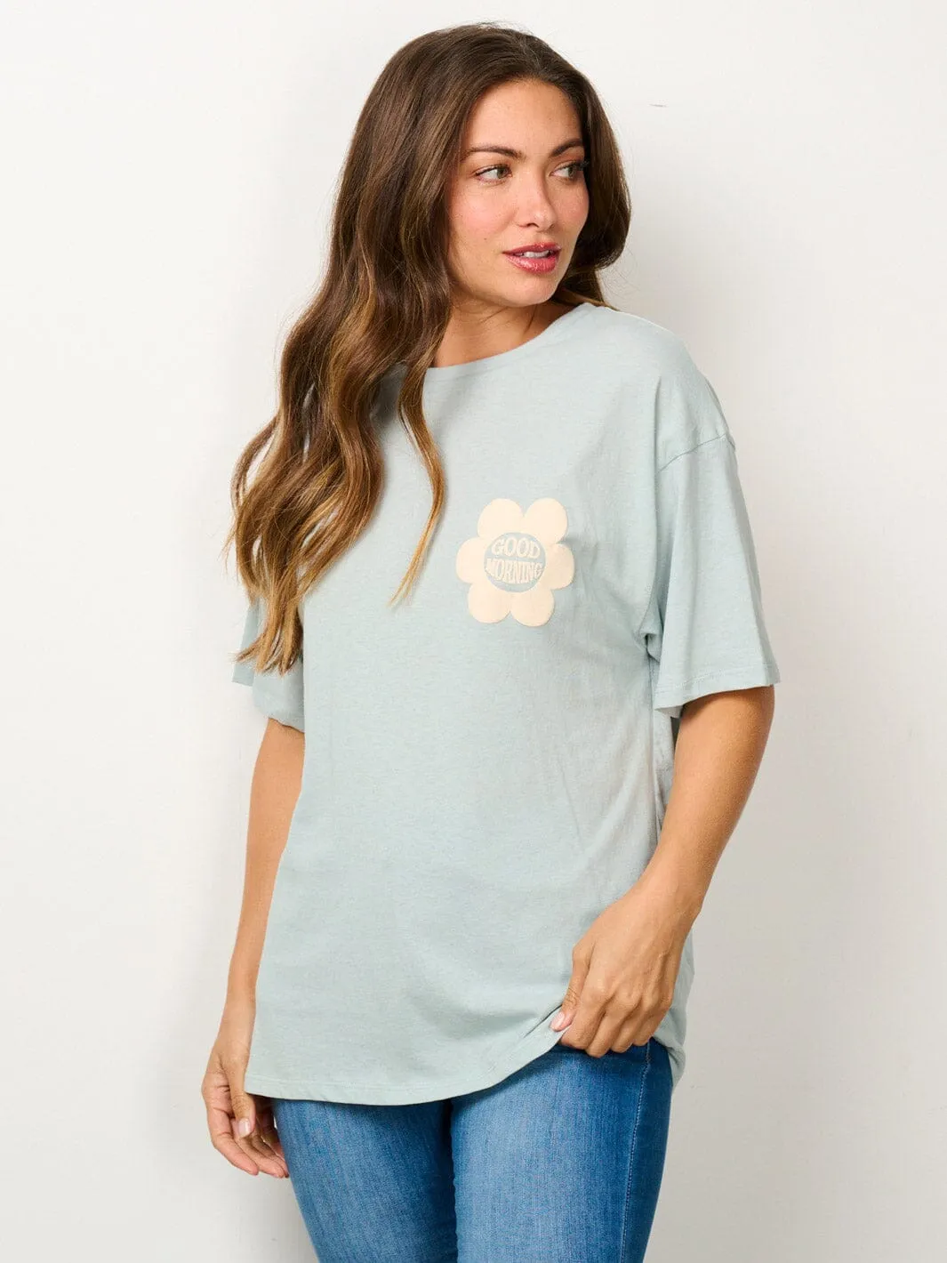 WOMEN'S SHORT SLEEVE GRAPHIC DETAILED TOP