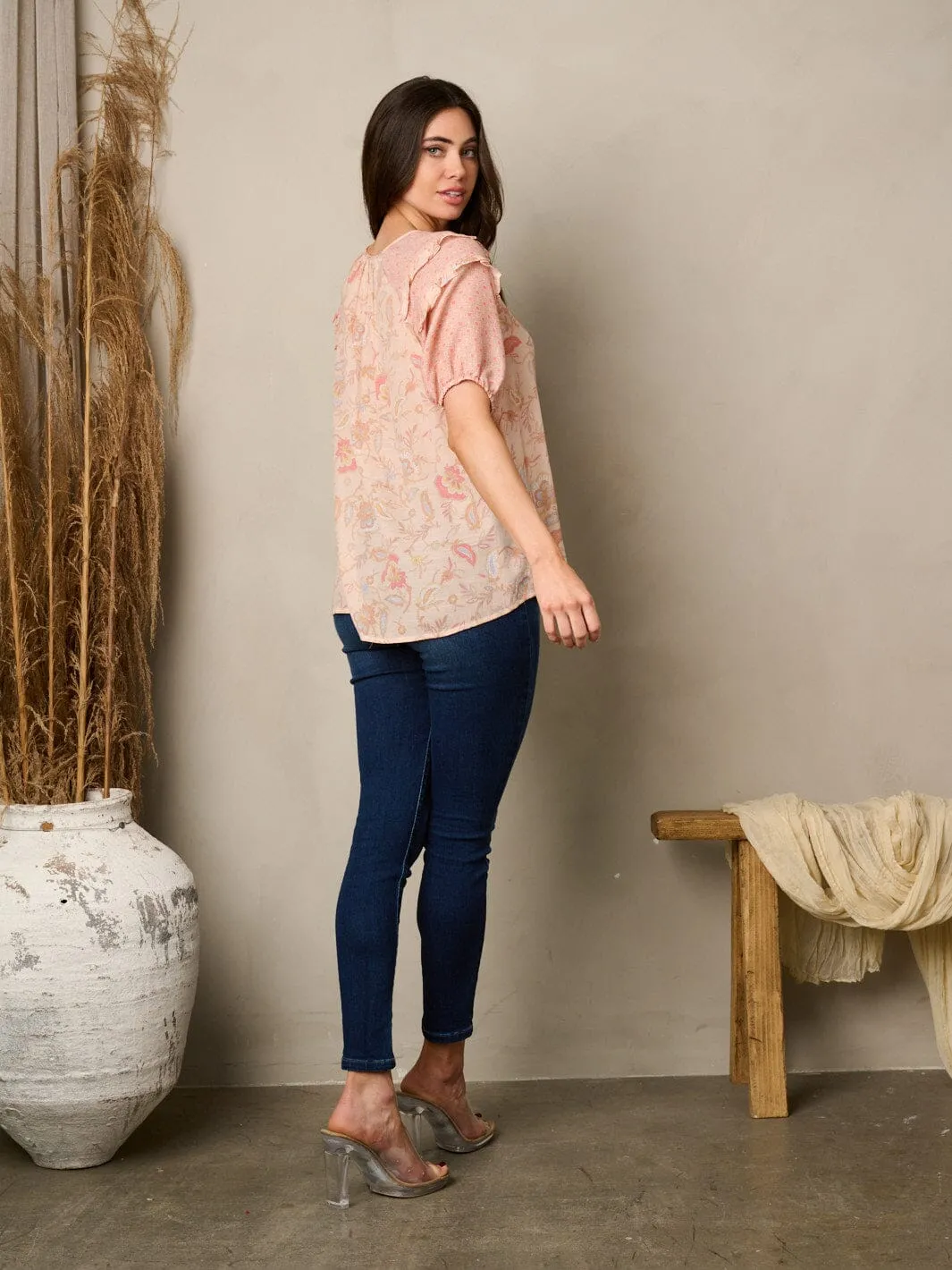 WOMEN'S SHORT SLEEVE RUFFLE FLORAL TOP
